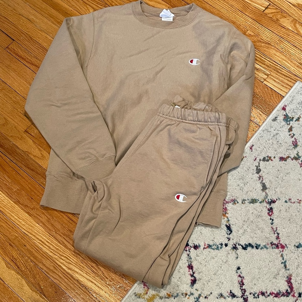 Champion Sweatshirt Set